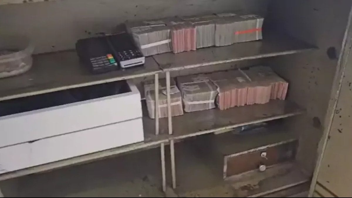 Adana’da POS tefeciliği operasyonunda 5 şüpheli yakalandı