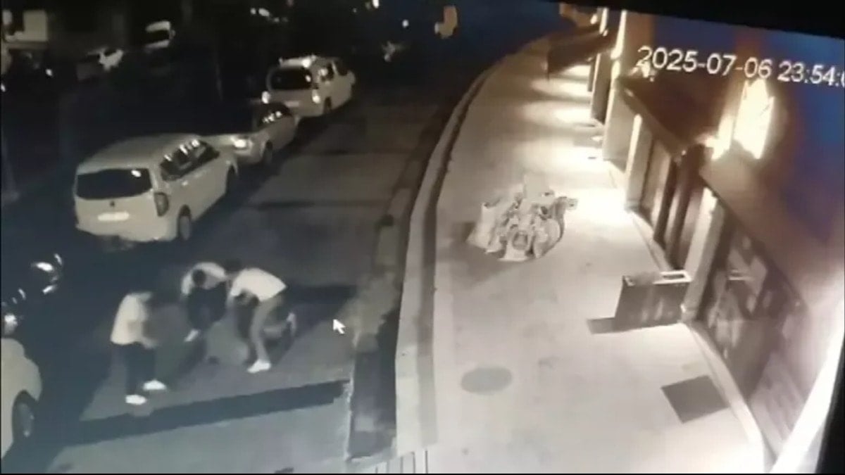 16 yaşındaki Yusuf'u döner bıçaklarıyla öldüren katillerden ‘Ayaktayız' pozu