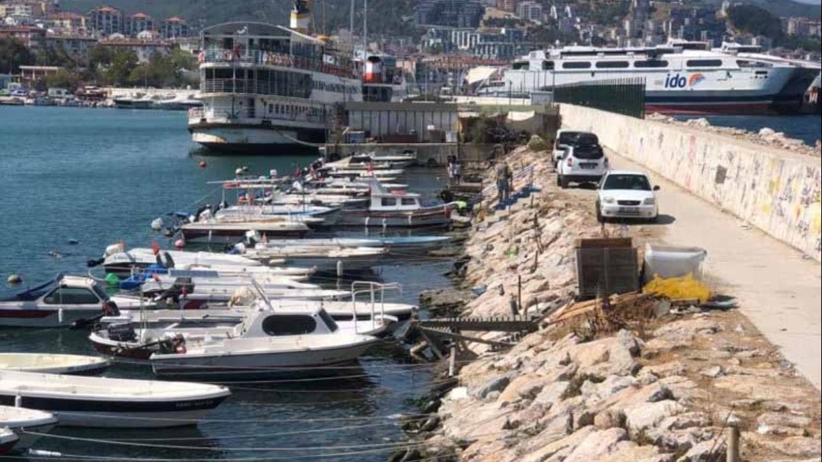 Bursa'da birlikte denize atladığı 5 yaşındaki çocuğu öldü