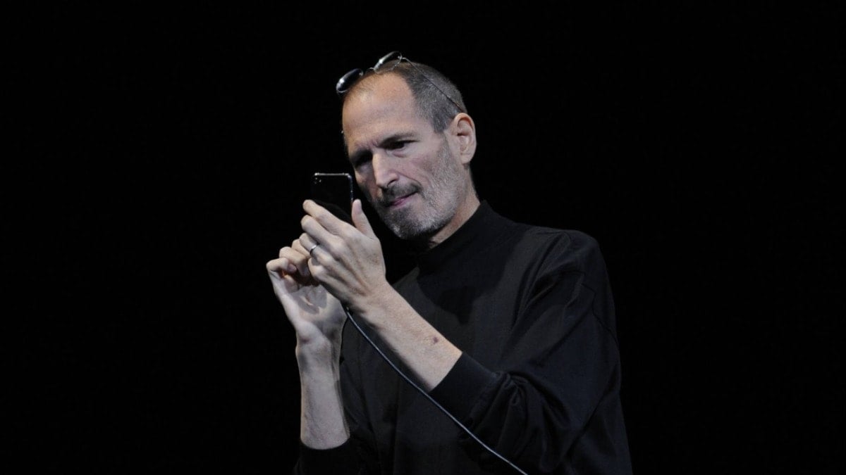 Steve Jobs'un imzasını taşıyordu... Apple kurulmadan önce yazılan çek rekor fiyata satıldı