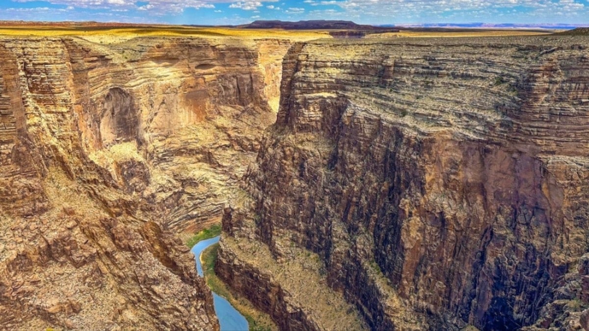 Nehir etrafından dolaşmak yerine dağın içinden geçmişti... Gizemi çözüldü