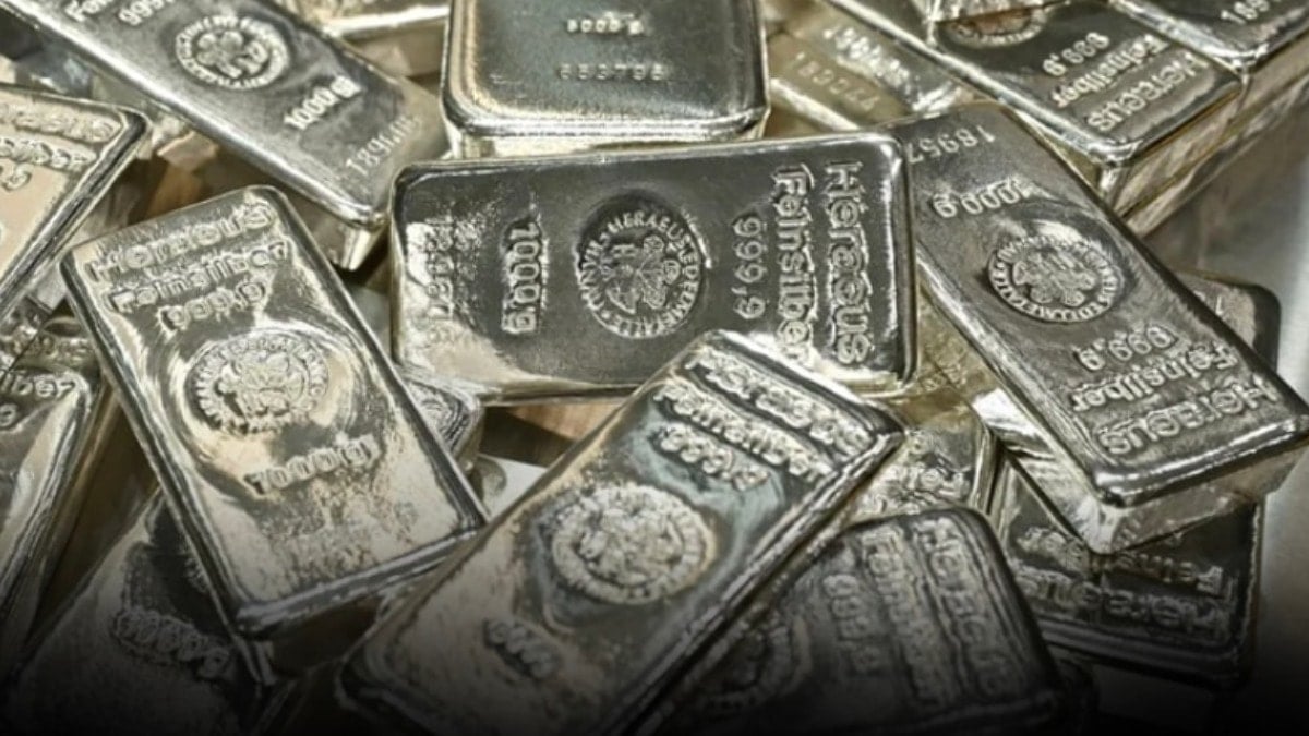 Gümüş fiyatlarına bir şeyler oluyor: Tarihi rekor sonrası dev dalgalanma