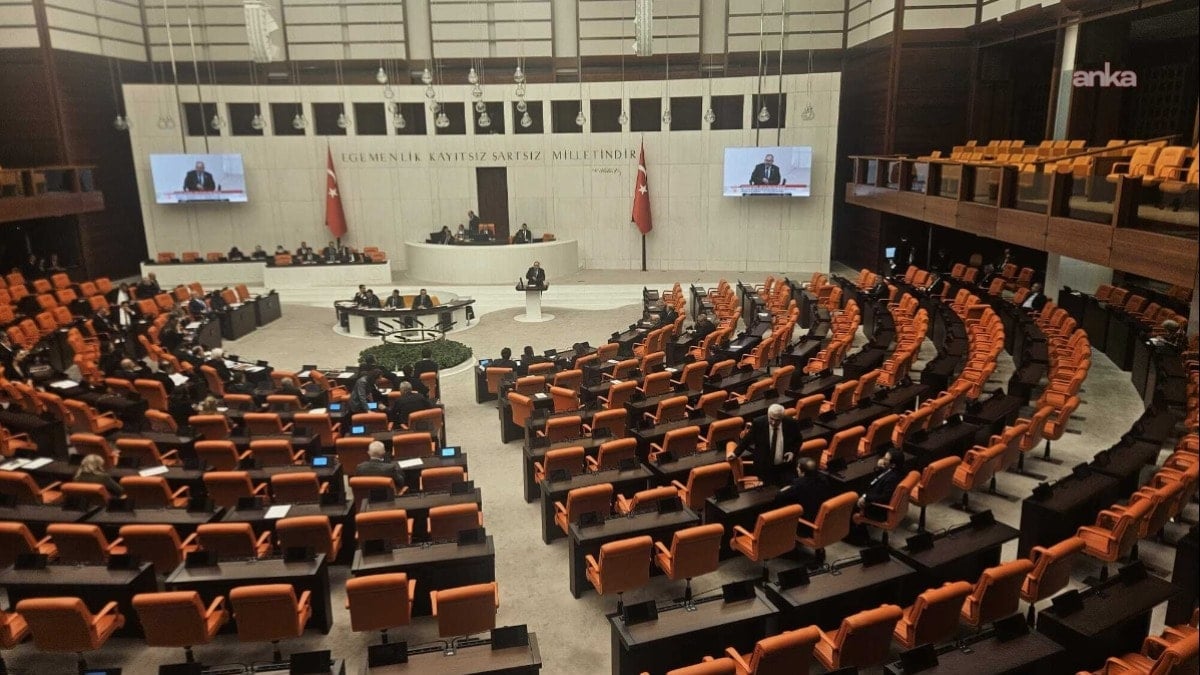 Meclis'te DEM Parti ile İYİ Parti arasında Öcalan tartışması