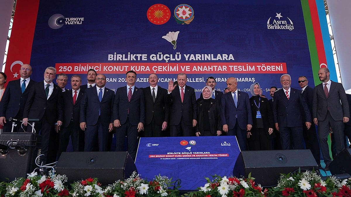 3 tören için 27 milyon