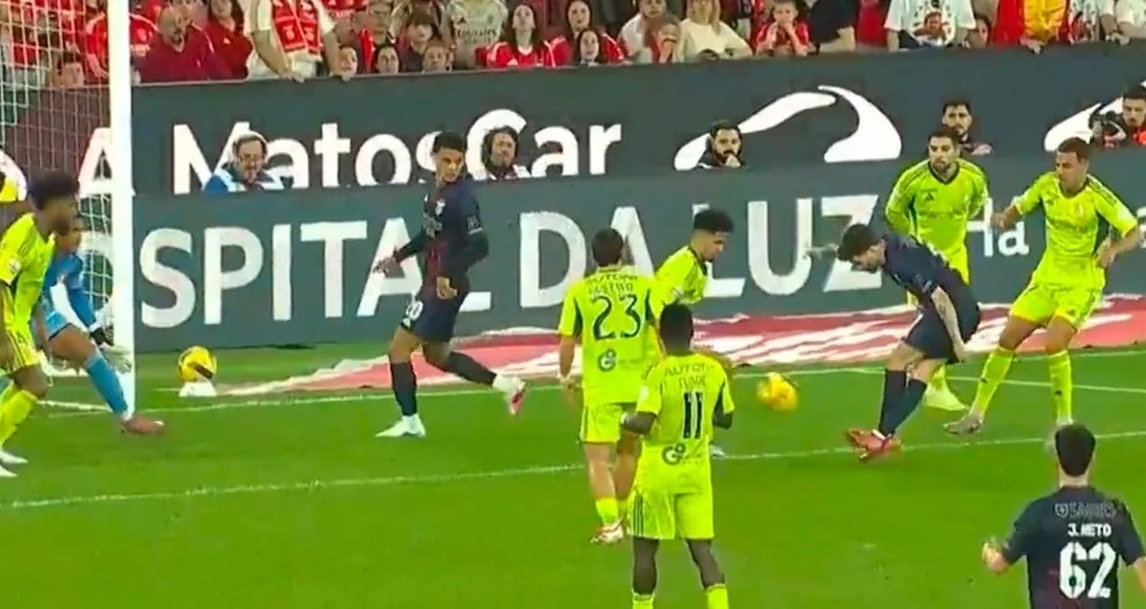 Rafa Silva'nın attığı gol sosyal medyayı salladı