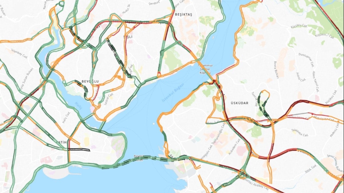 Yağmur trafiği kilitledi: Yoğunluk yüzde 69'a çıktı!
