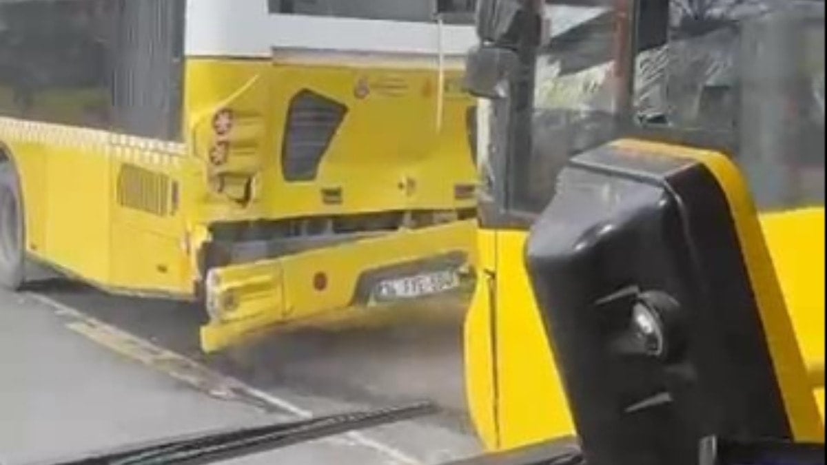 Fatih'te zincirleme İETT kazası: 3 otobüs çarpıştı