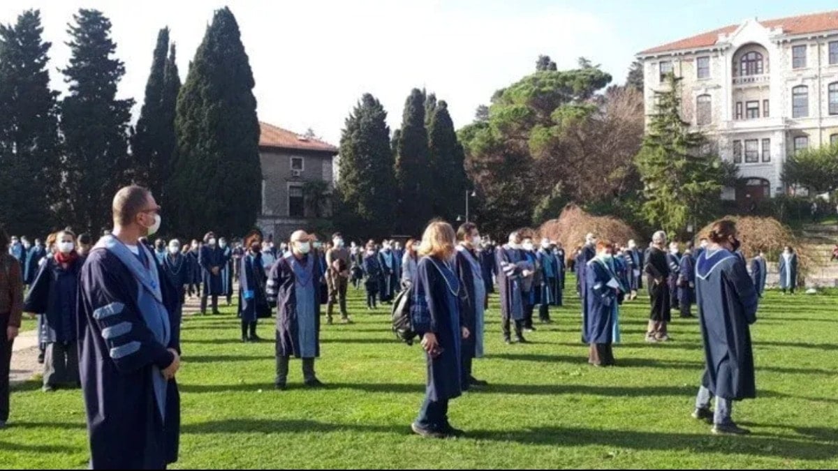 Yeni Şafak'ın hedef gösterdiği Boğaziçi akademisyenlerinden açıklama: Hukuk arayışımız kriminalize edilemez