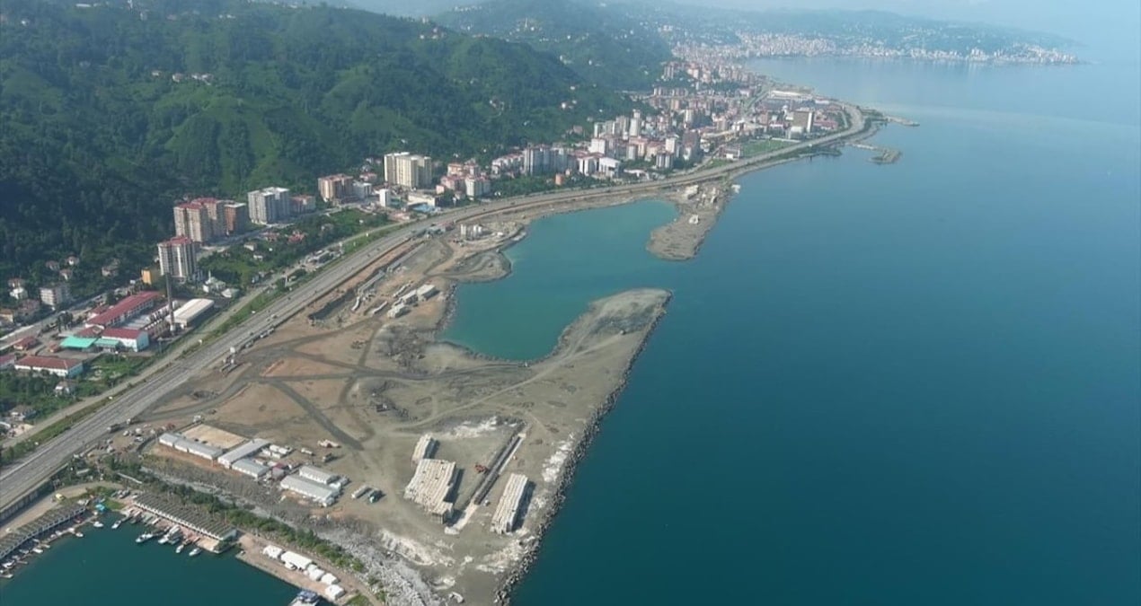 Denize dökülen milyarlar