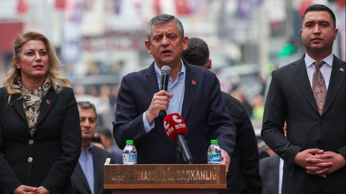 Özgür Özel, 6 Şubat'ta askerin neden sahaya geç çıktığını açıkladı