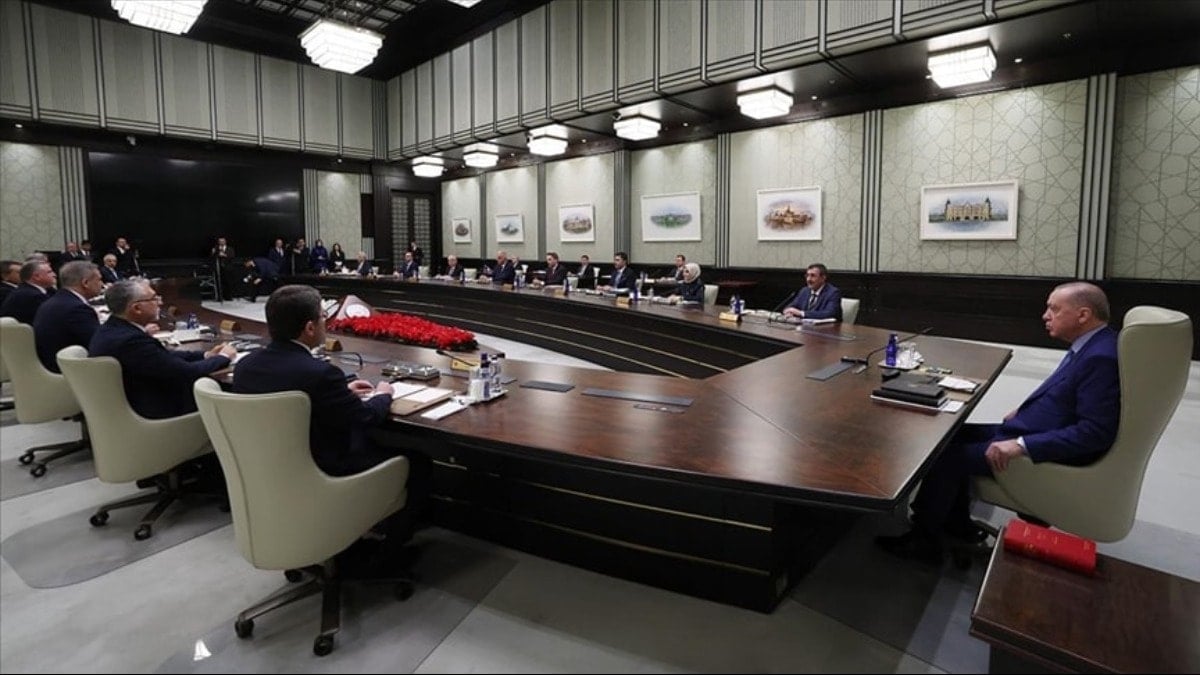 Ankara kulisleri alev alev: Kabinede ikinci perde