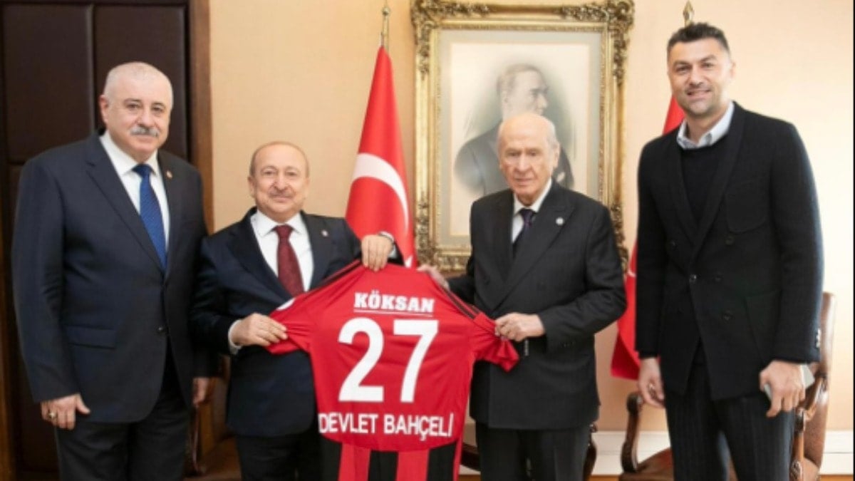 Burak Yılmaz'dan Devlet Bahçeli'ye ziyaret