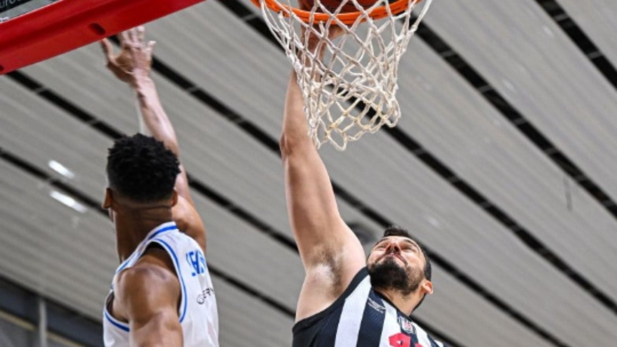 Beşiktaş GAİN, Yunanistan'da '100'ledi