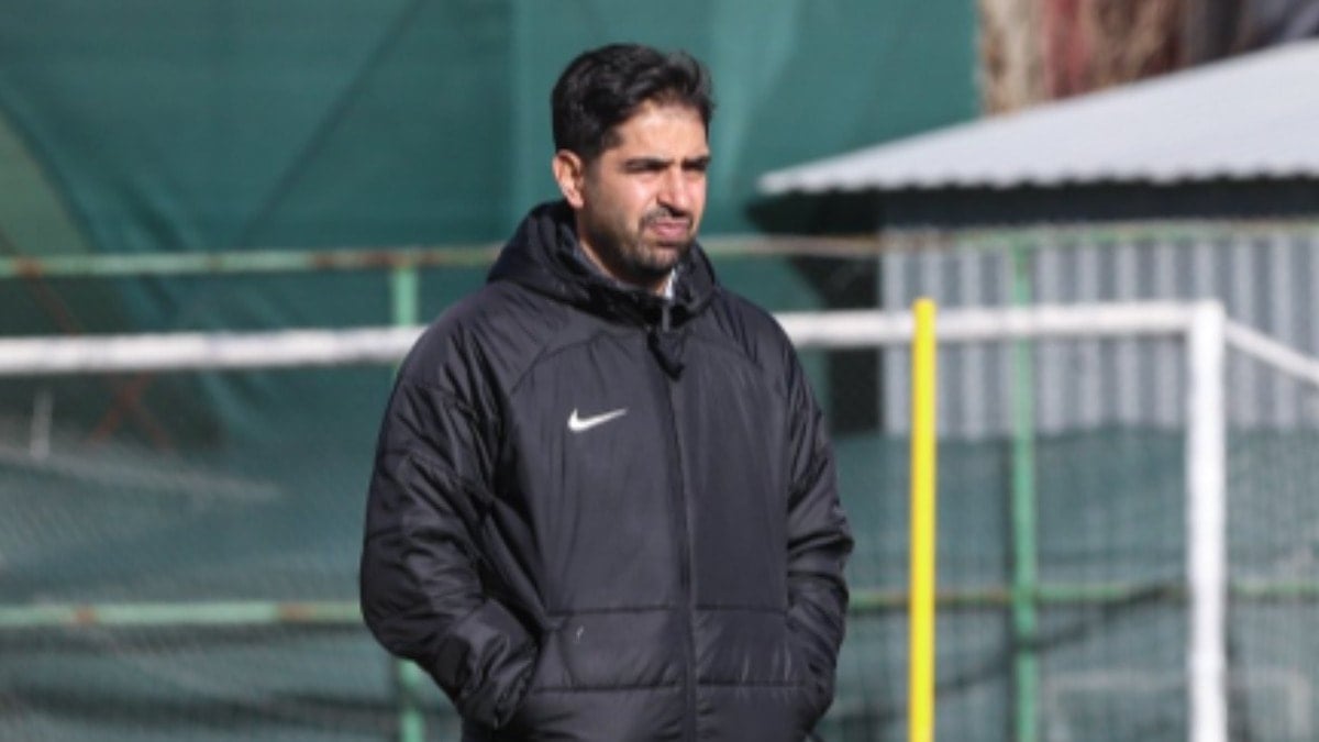 13 gün önce göreve gelen teknik direktörle yollar ayrıldı