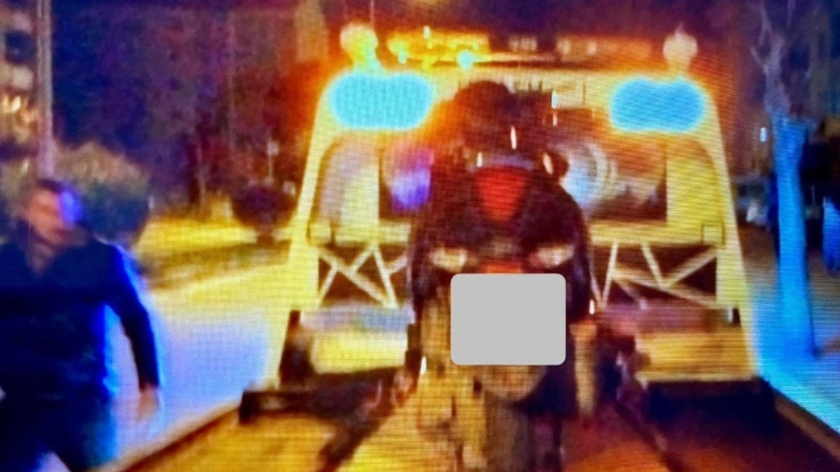 14 yaşındaki motosikletli polisten de rekor cezadan da kaçamadı