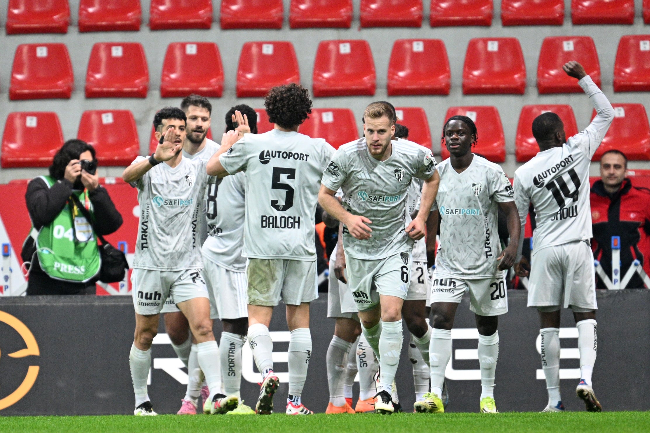 Kocaelispor'a Kayseri deplasmanında 9 dakika yetti