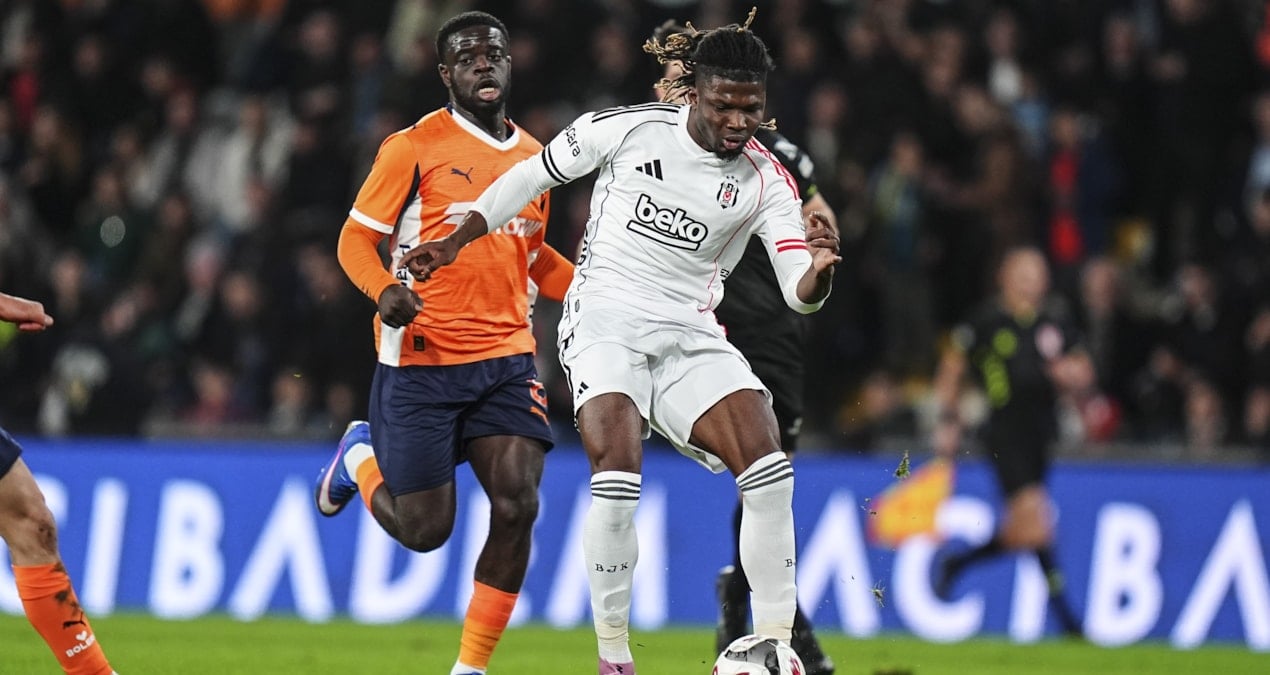 Beşiktaş'ta El Bilal Toure Başakşehir maçında sakatlandı