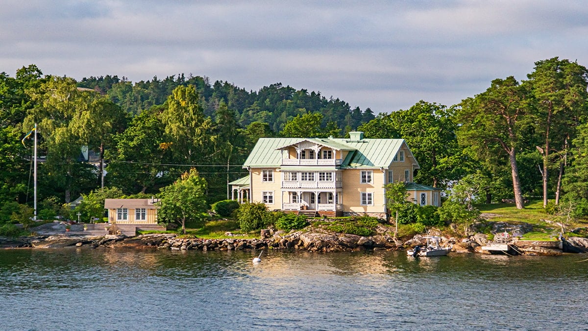 Bu Avrupa ülkesi bedava ada veriyor: Tek şartı zengin olmamak