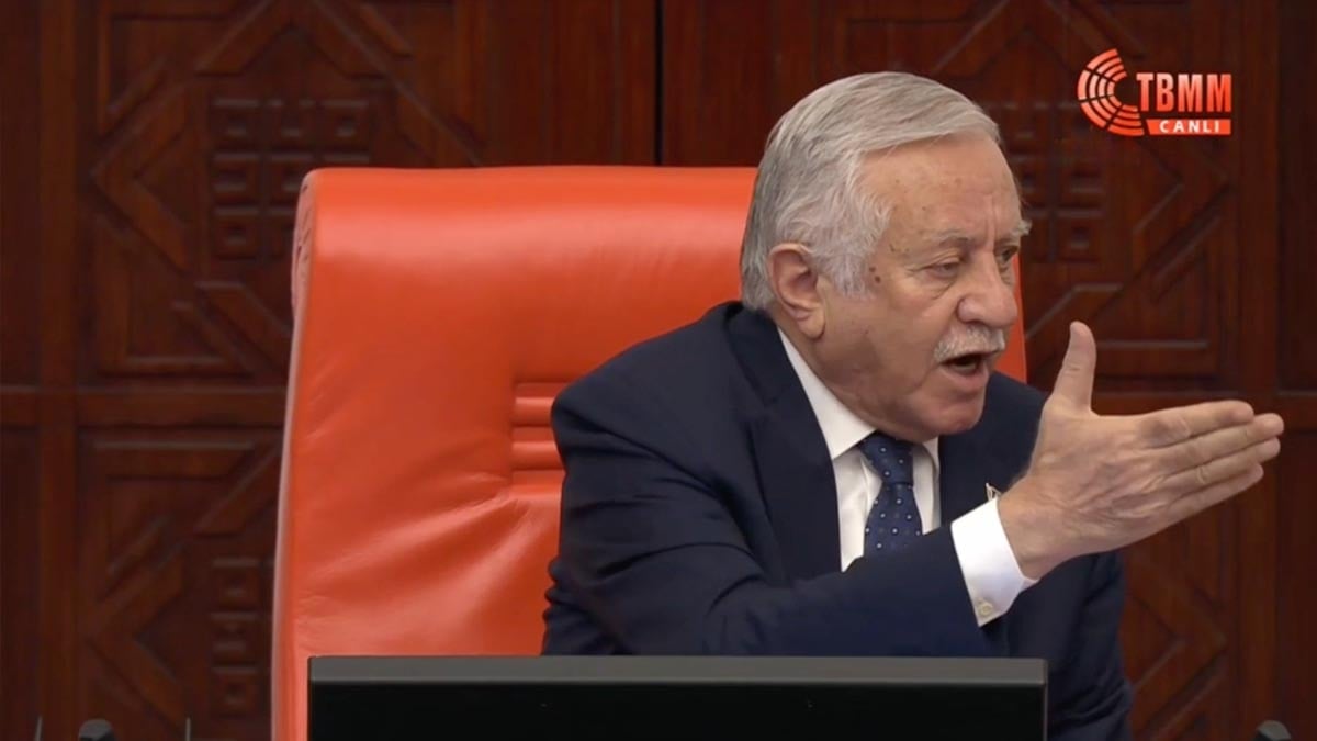 MHP'li Celal Adan'dan AKP'li vekillere yoklama tepkisi