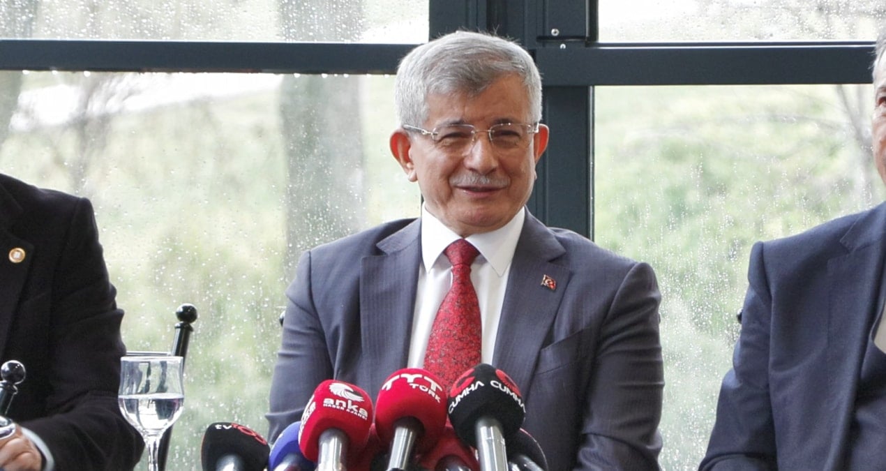 Ahmet Davutoğlu'ndan 'geniş ittifak' çıkışı