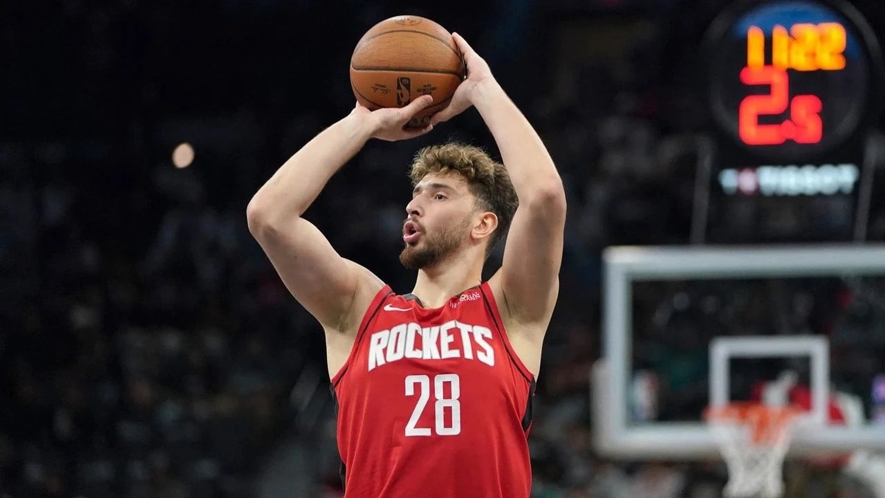 Alperen Şengün'ün kombini gündem oldu! Gören bir daha baktı