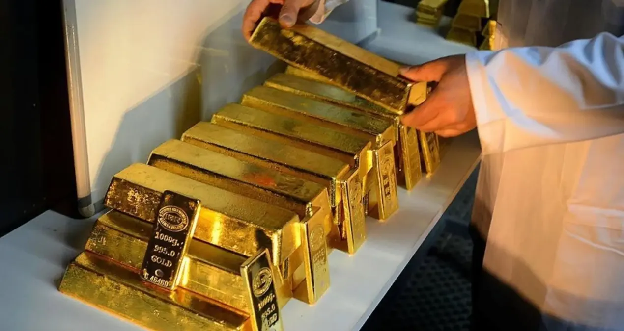 Altın düşer diyenlere JPMorgan'dan sert yanıt! 'Argüman makul ama yanlış': Yeni rekor için tarih verdiler!