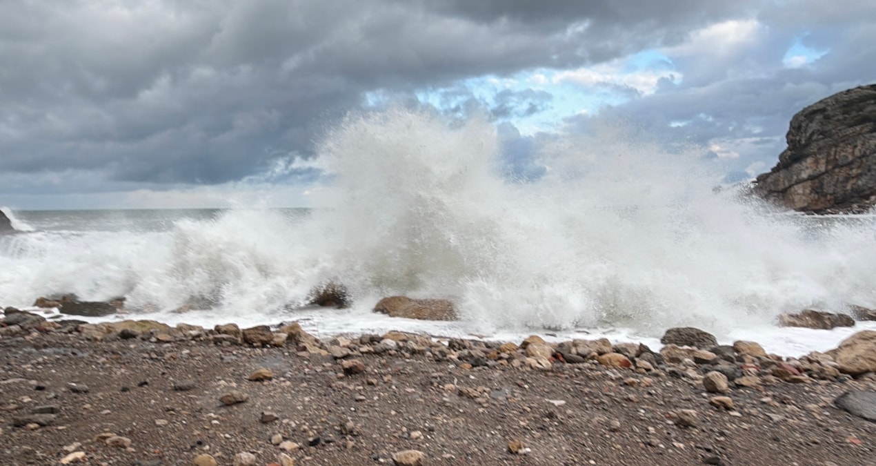 Meteoroloji'den iki bölgeye uyarı! Sağanak ve fırtına kapıda