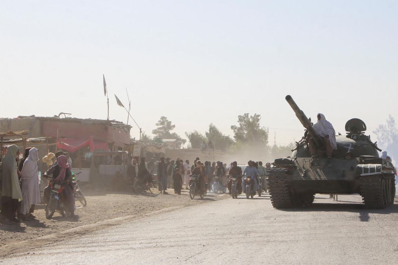 Afganistan ve Pakistan'ın askeri gücü belli oldu! İşte iki ülkenin elindeki silahlar