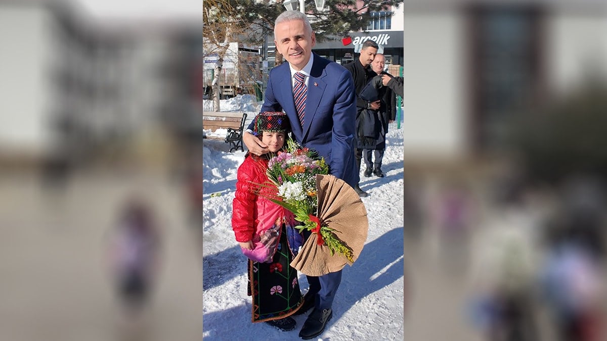 Öğrenciler istedi vali okulları tatil etti