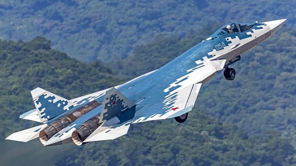 Ruslardan gizli gizli aldıkları savaş uçaklarıyla bölgede dengeleri değiştirdiler