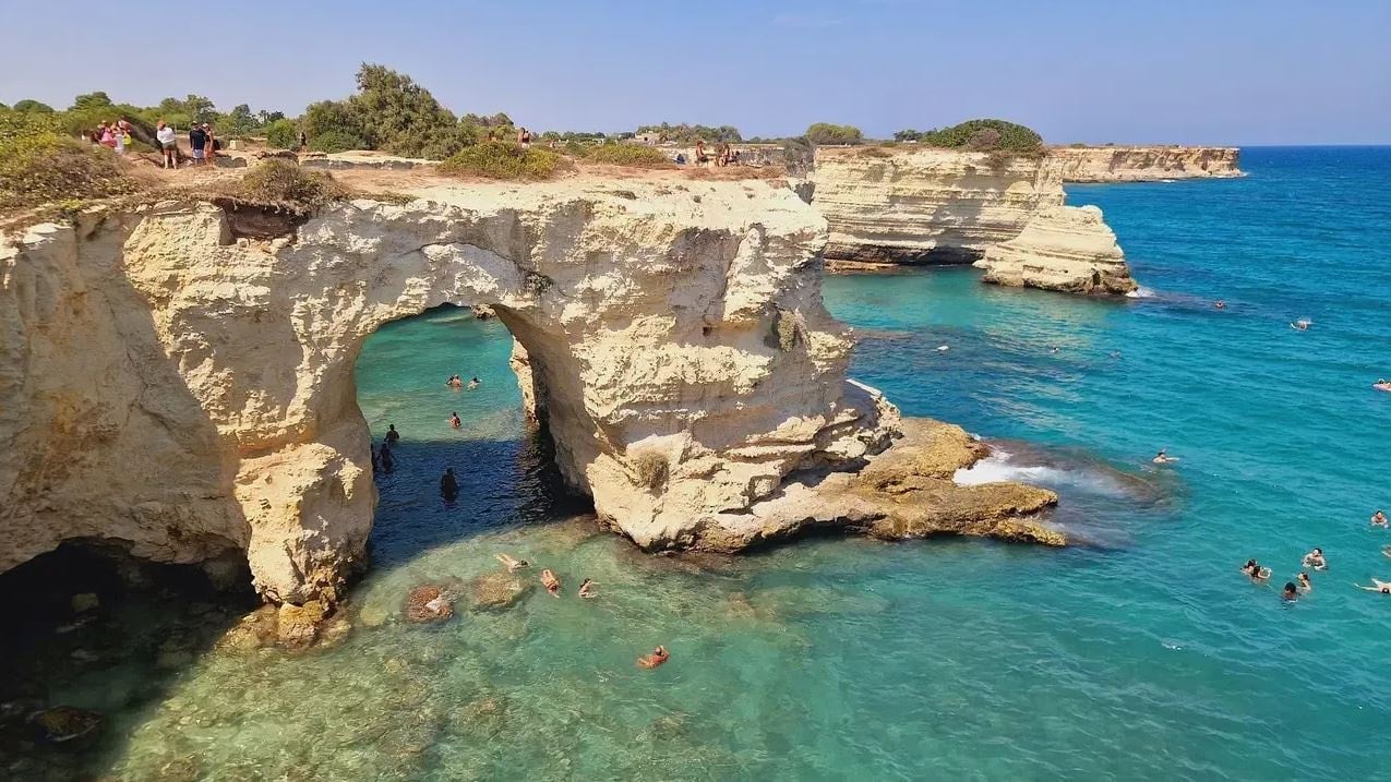 Herkes orada evlilik teklifi ediyordu! Yüzyıllık 'Aşıklar kemeri' tamamen yıkıldı