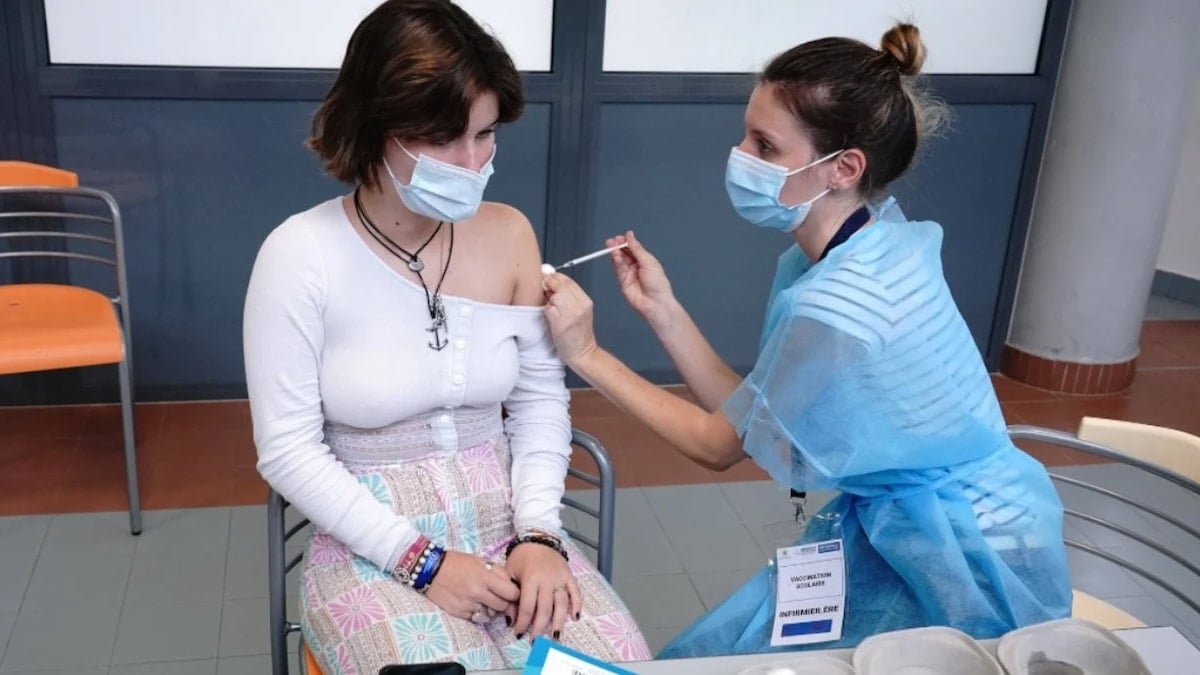 Avrupa İlaç Kurumu'ndan Covid-19 ve grip aşısı kararı