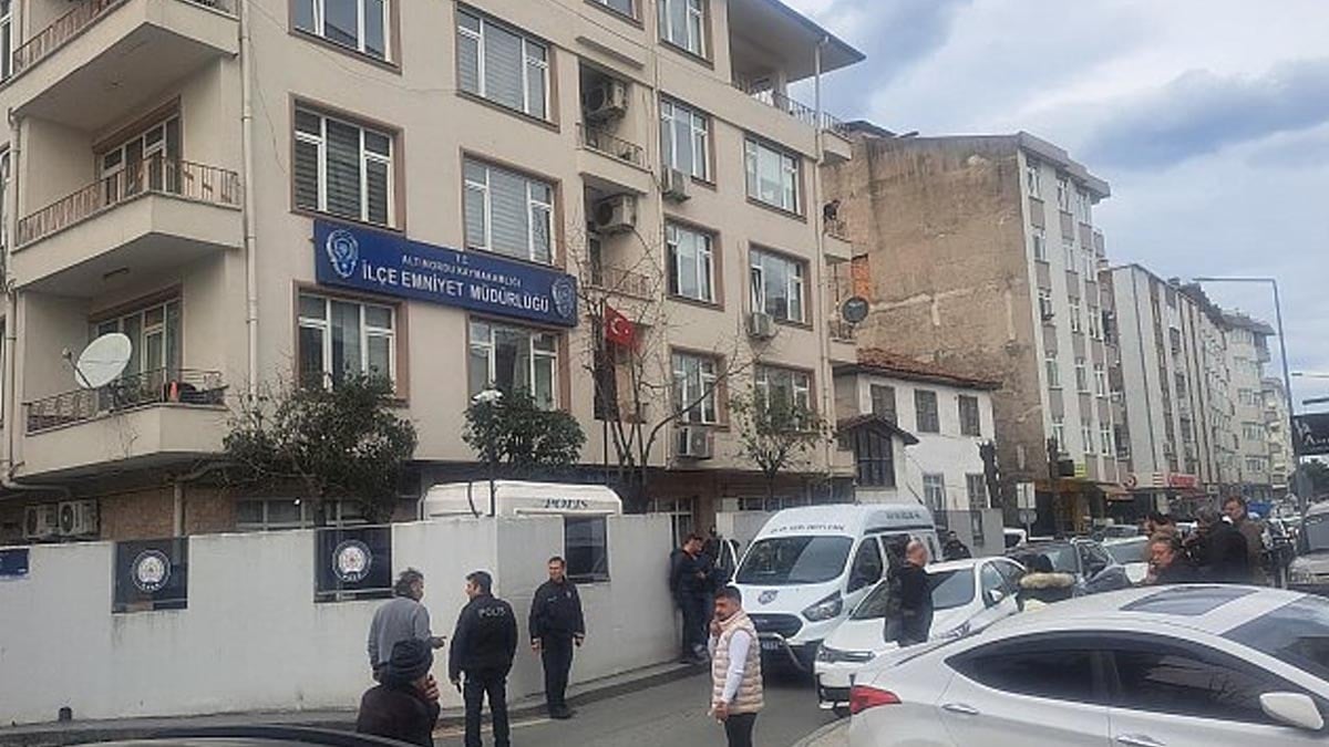 İfade vermeye gitti, polisin silahını alıp intihar etti