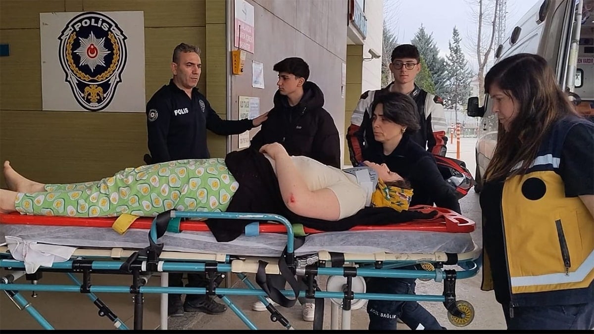 Boşanma aşamasındaki kocası kapıyı kırınca balkondan atladı