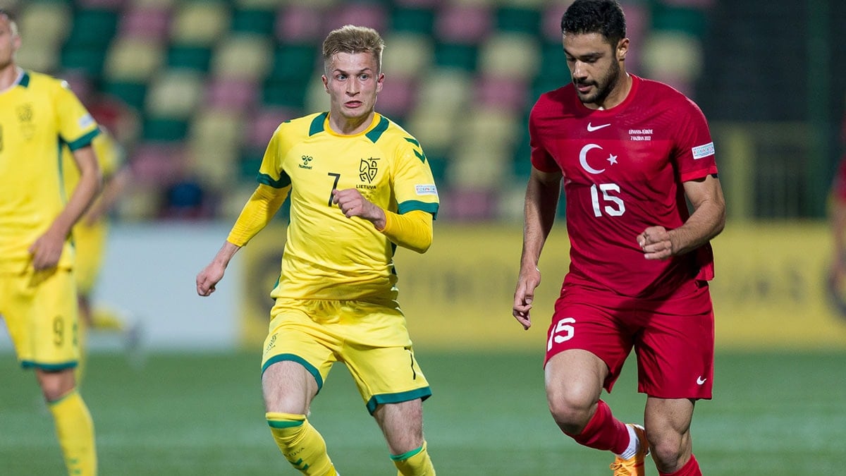 Milli futbolcuya Barcelona kancası: Arda Güler'e rakip olacak