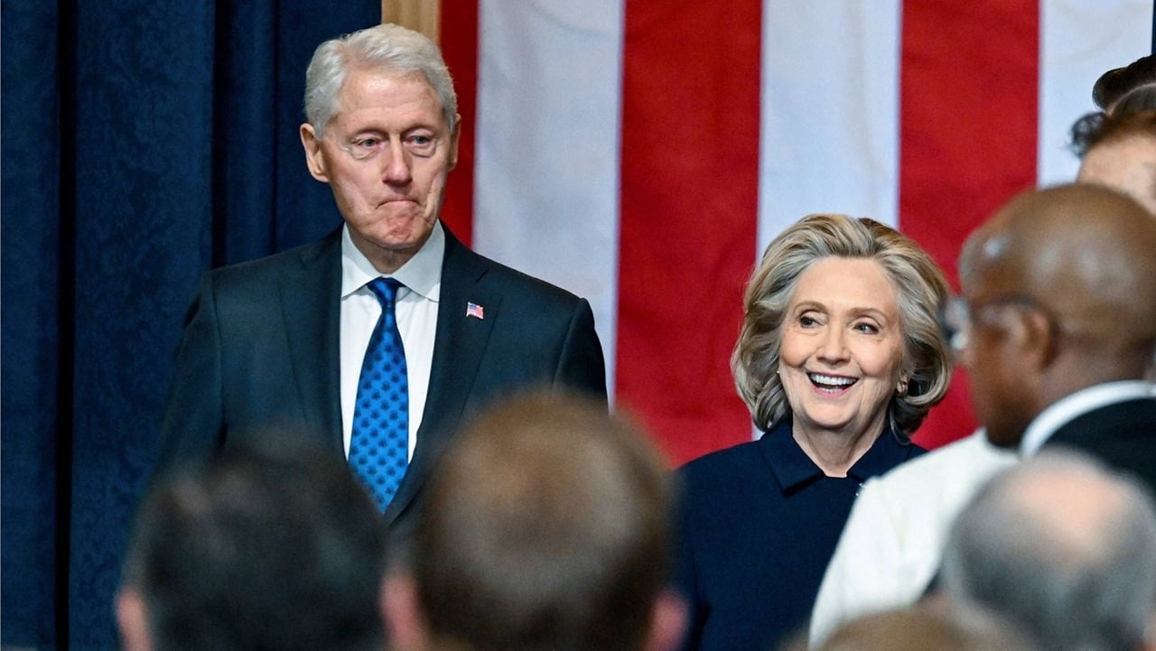 Eski ABD Başkanı Clinton, çocuk istismarı ilişkisinden ifade verecek