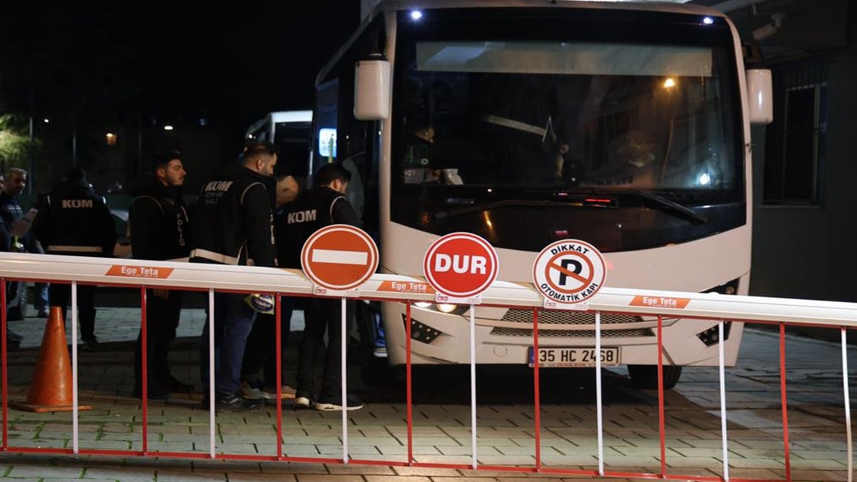 Buca Belediyesi'ne operasyon: 26 kişi adliyede