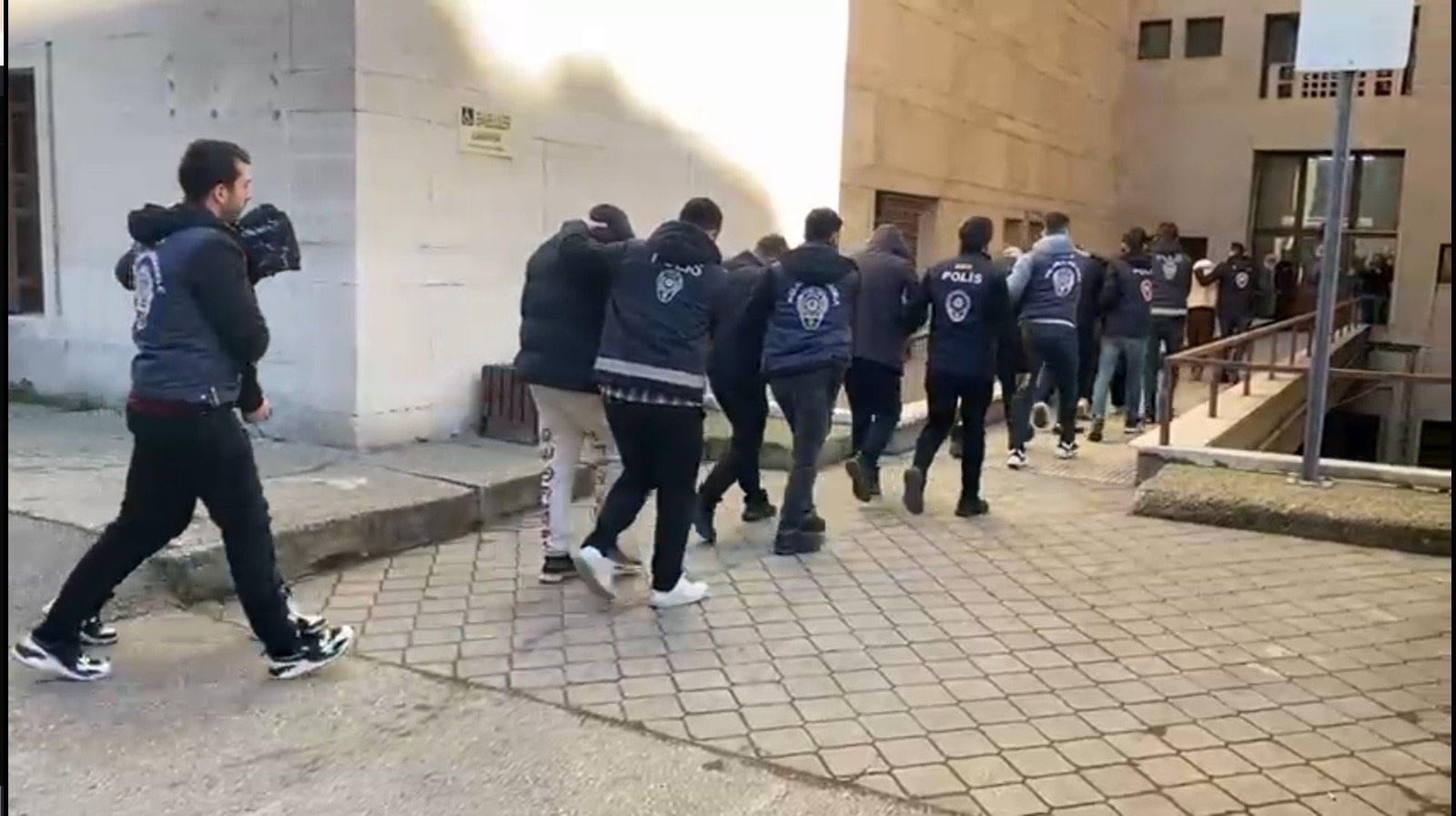 Bursa'da yasa dışı bahis operasyonunda 4 şüpheli tutuklandı