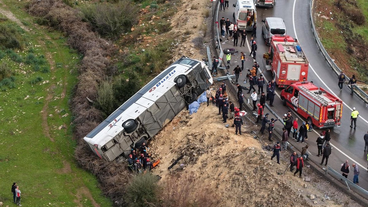 Antalya'da katliam gibi kaza: Çok sayıda ölü ve yaralı var
