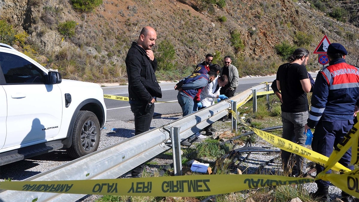 Yol kenarında cesedi bulunan kadının kocası gözaltına alındı