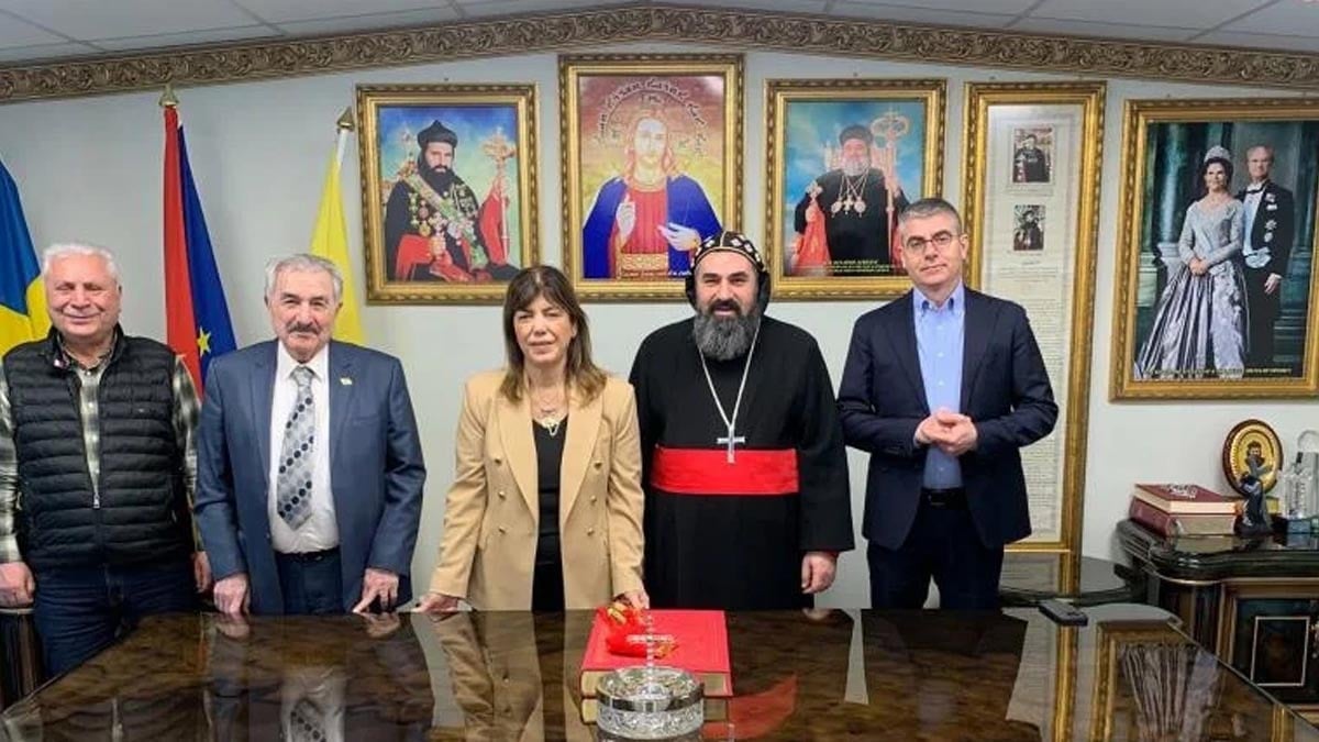 DEM Parti'den İsveç'te Afrem Süryani Kilisesi'ne ziyaret