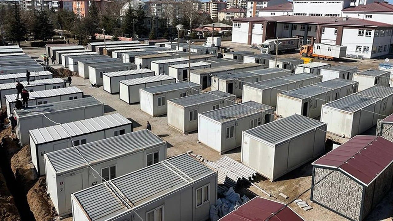 Deprem bölgesinde müftülük binaları için kesenin ağzı açıldı