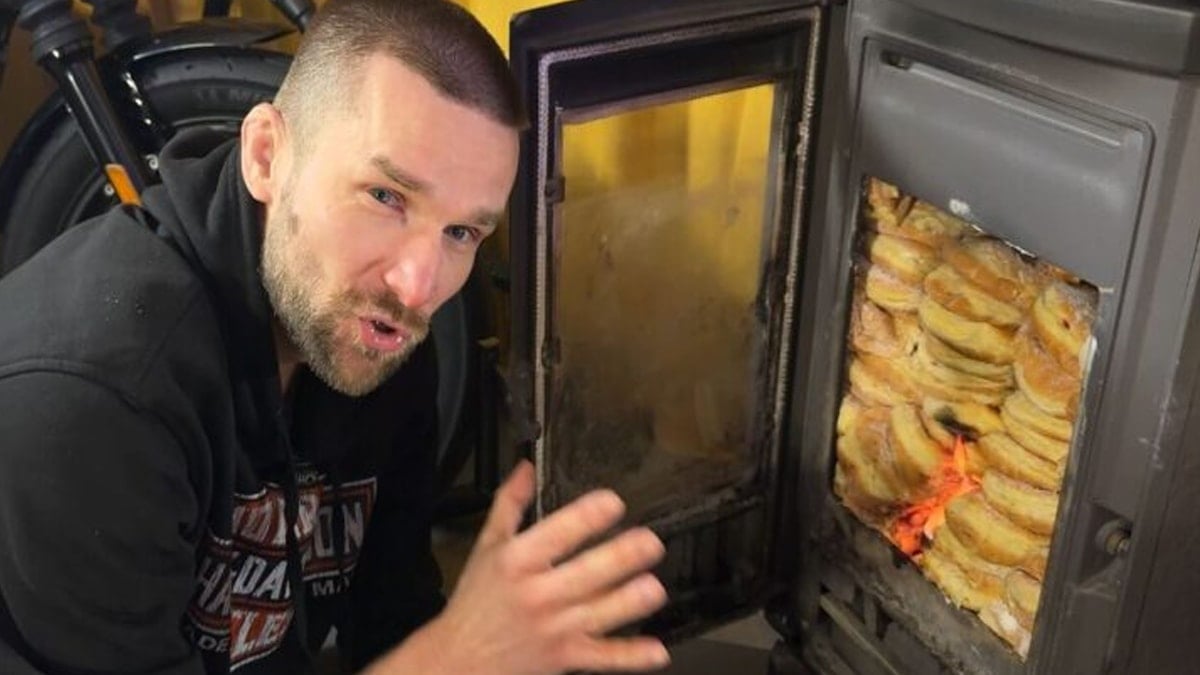 Odundan ucuz, kömürden güçlü: Sobada 133 donut yaktı, 5 saat kesintisiz ısındı