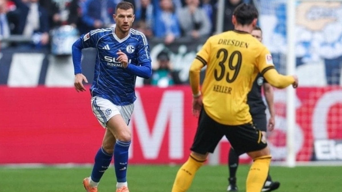 Küllerinden doğan Fenerbahçe'nin eski yıldızını öve öve bitiremedi