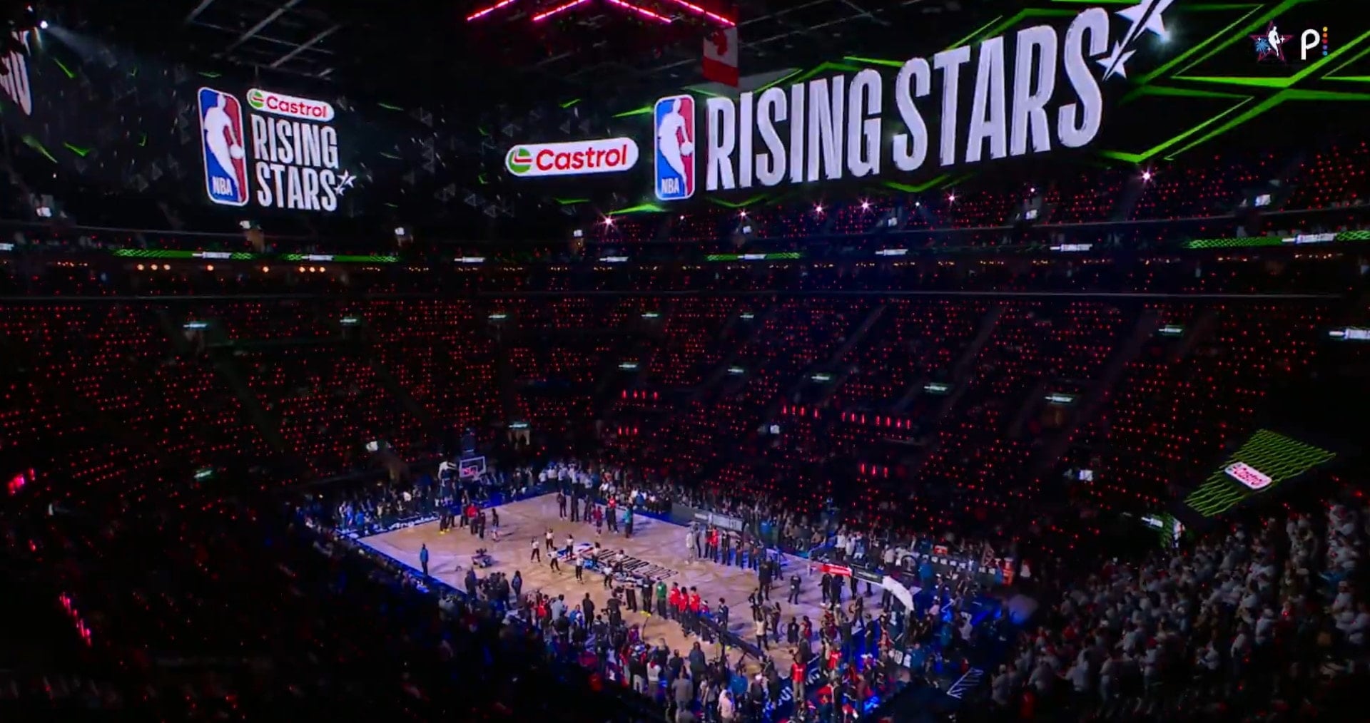 NBA All-Star'da 'Yükselen Yıldızlar' sahne aldı