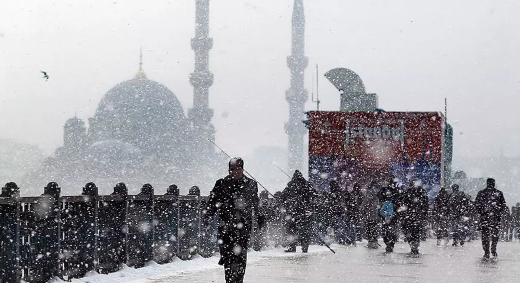Termometreler bu gece çakılacak! İstanbul'a kar yağarsa şaşırmayın