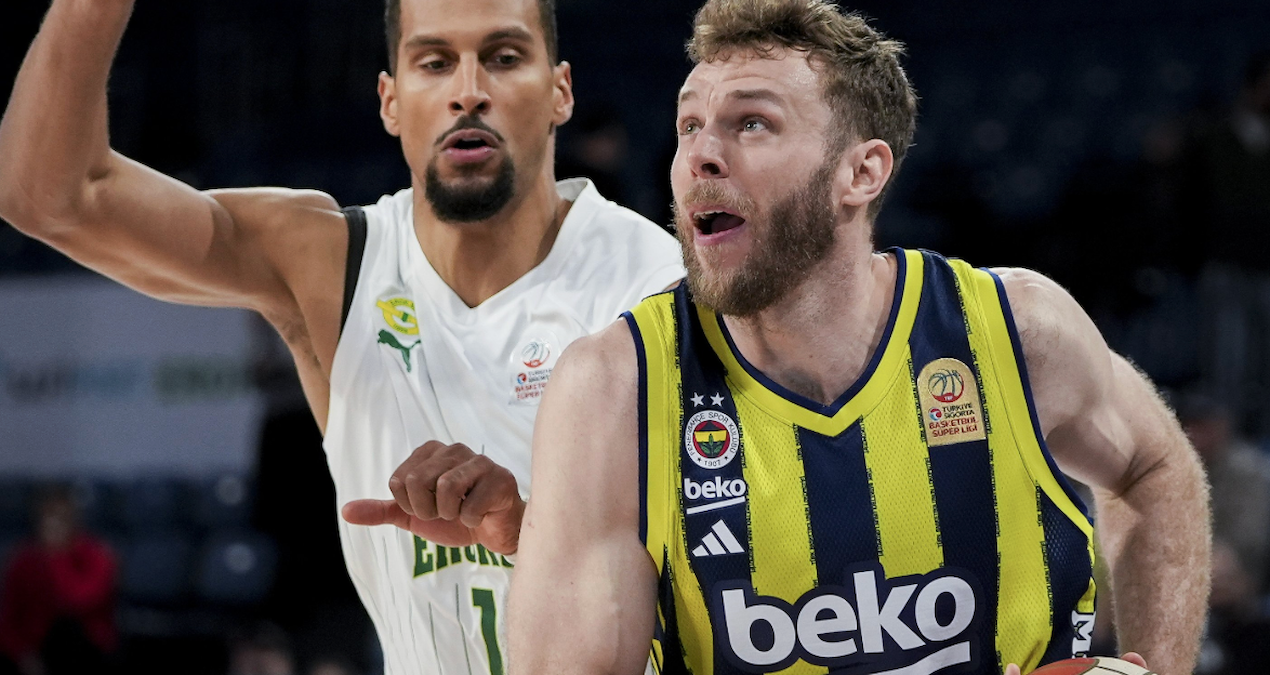 Fenerbahçe'nin yıldız oyuncusu Melli ameliyat oldu