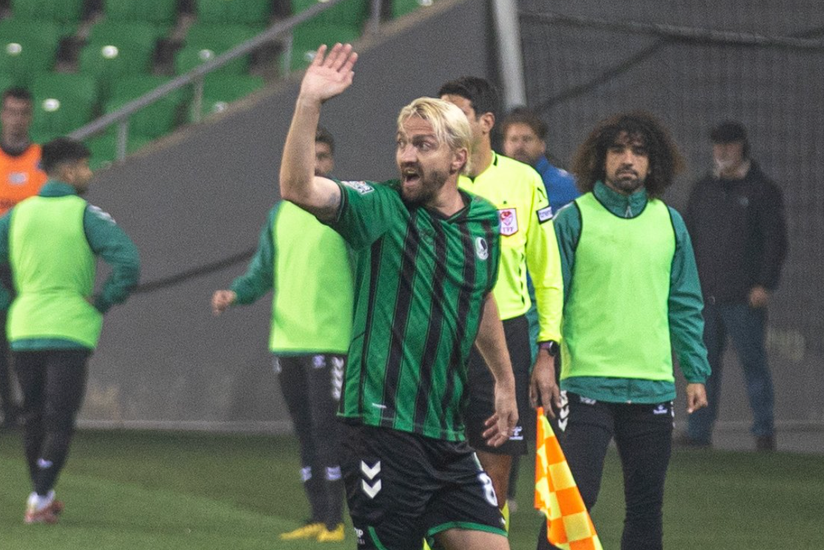 Caner Erkin yine kırmızı kart gördü! Yok artık dedirten rakam