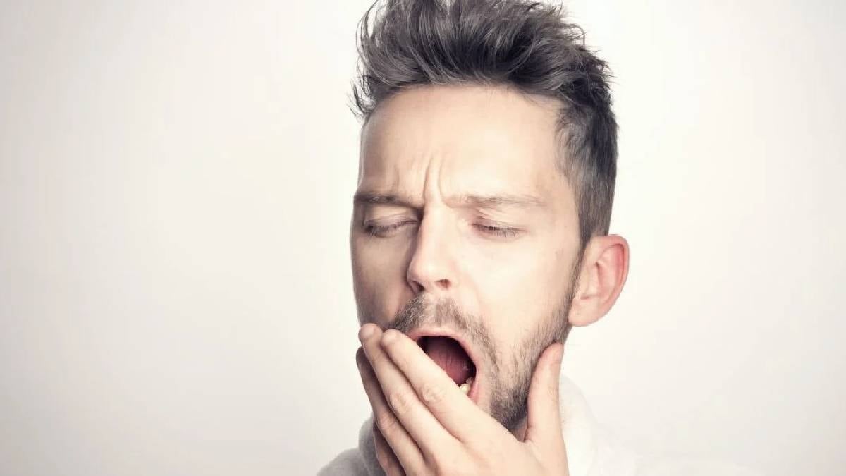 Esnemenin bulaşıcı olmasının 3 şaşırtıcı nedeni