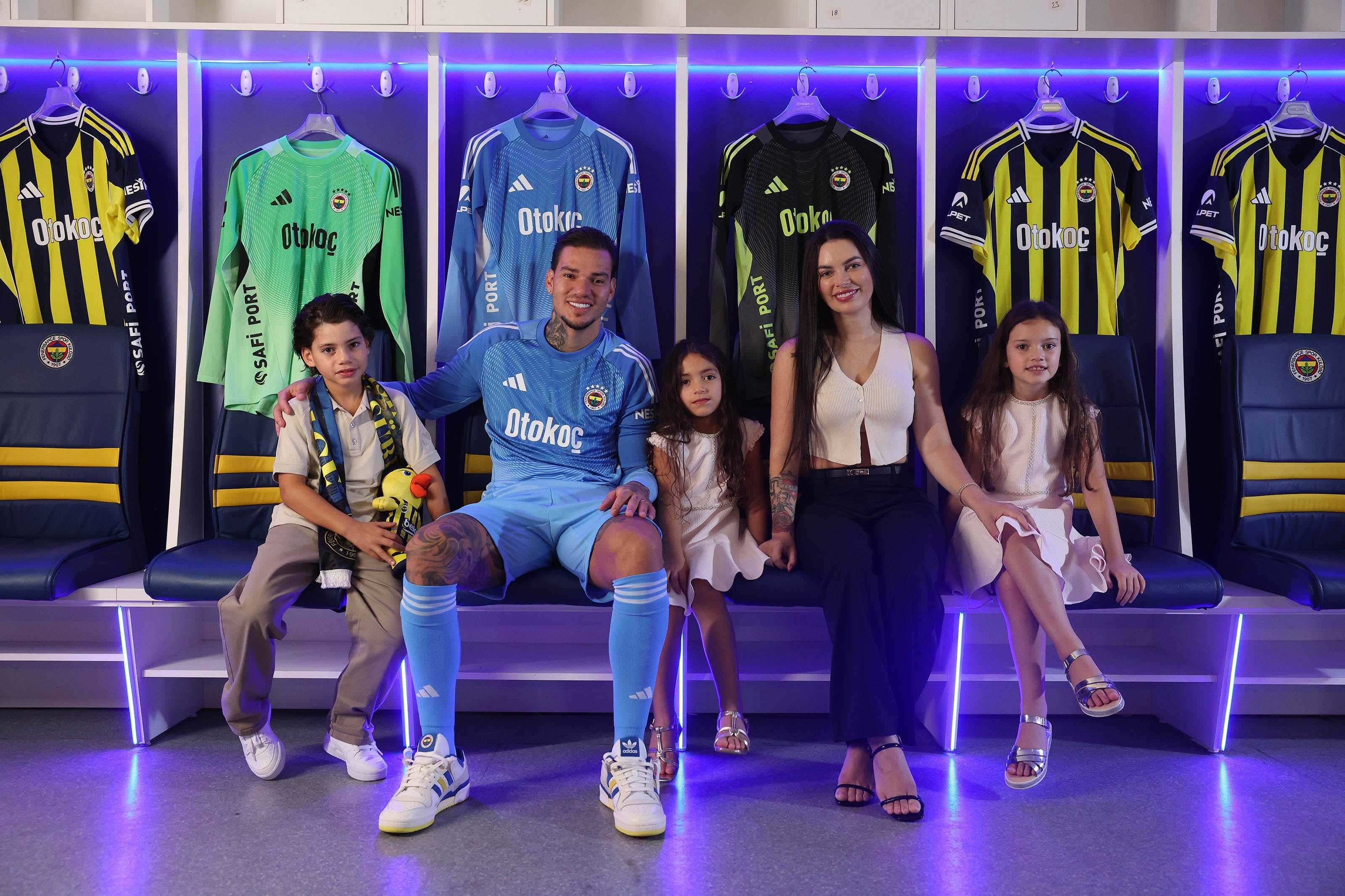 Fenerbahçeli Ederson'un eşini küplere bindiren mesaj! Yanıtı olay oldu